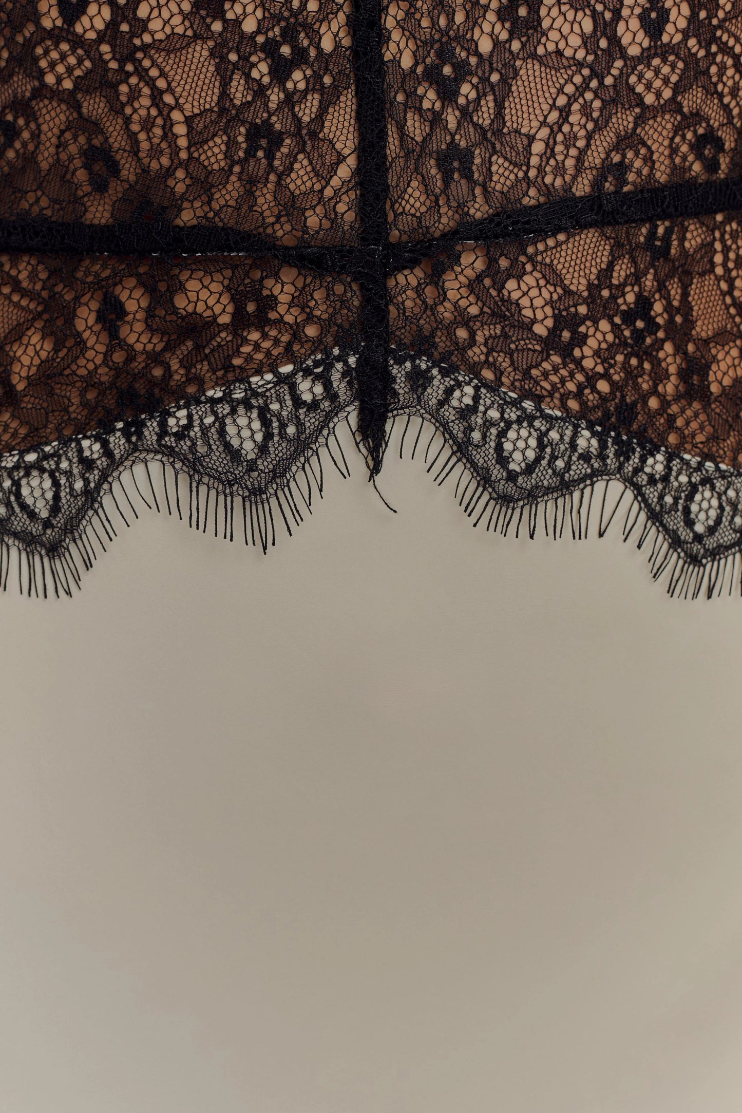 Pizo | Lace Maxi Dress