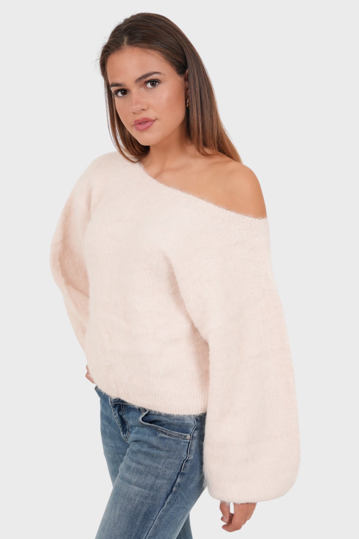 Bianca | Off-Shoulder Knit
